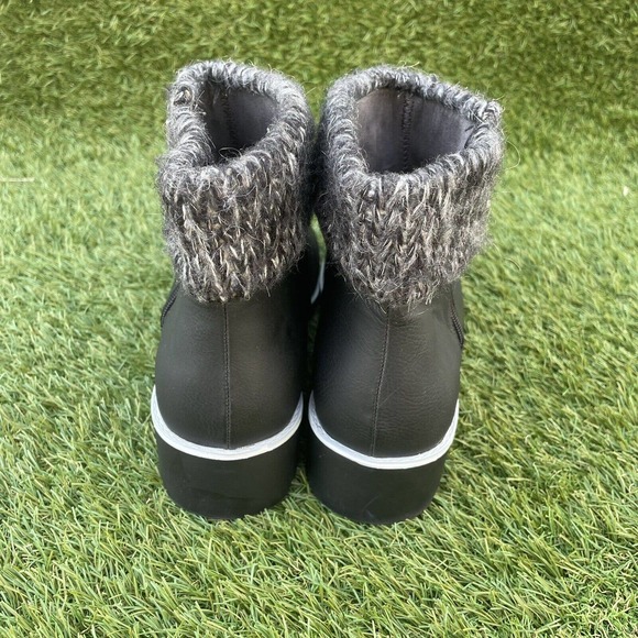 Adrienne Vittadini Sport Womens Trapeza Black Ankle Boots Faux Fur Trim Size 9M - Picture 3 of 10